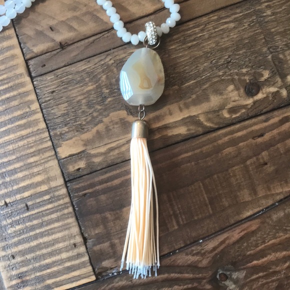 Francesca’s long necklace - Picture 3 of 5